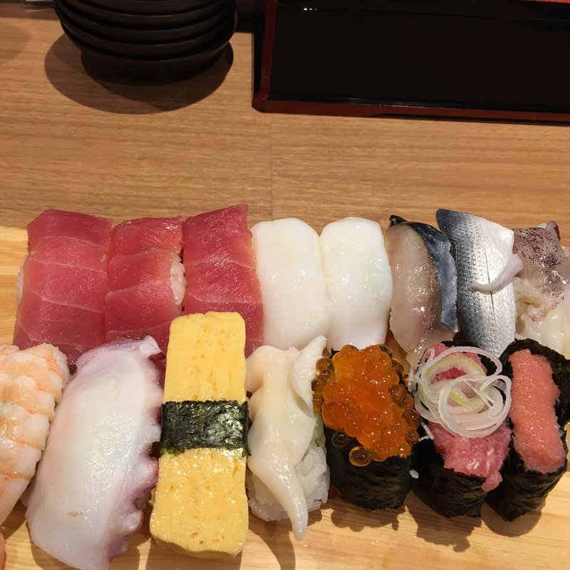 満足ランチ寿司(寿司居酒屋 太郎丸)