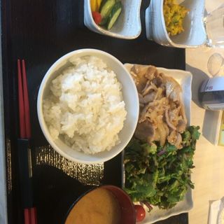 三元豚バラ生姜焼き定食(炙 （Aburi）)