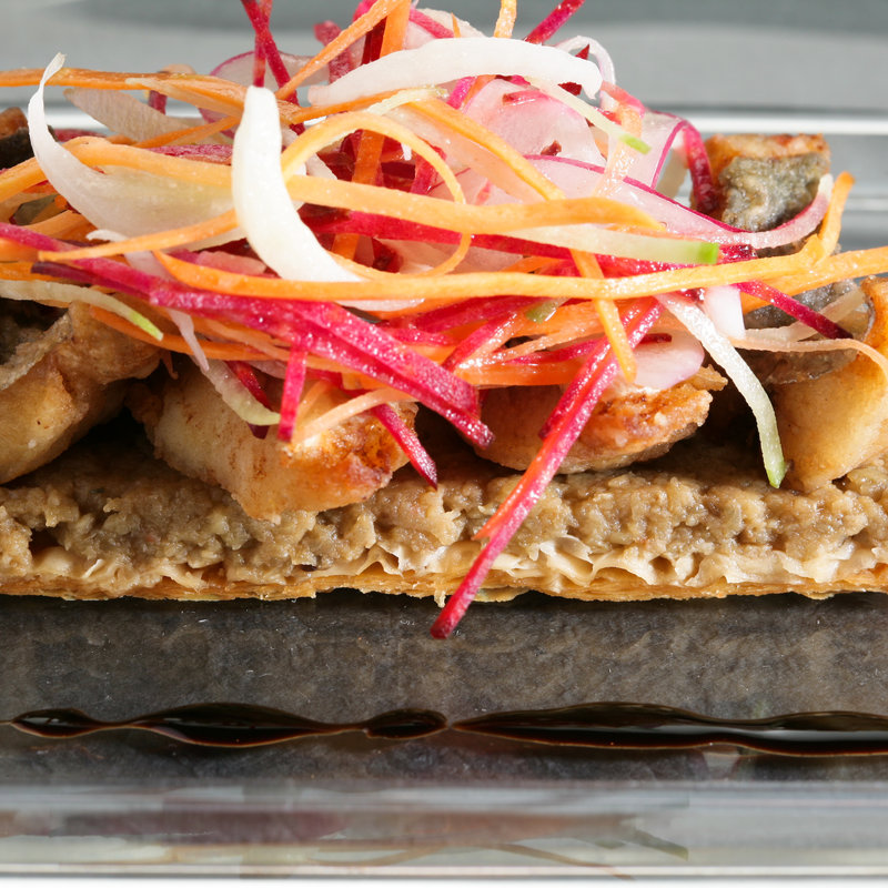 フォアグラと白身のフリット　パイ仕立て(エタンセール カワモト)