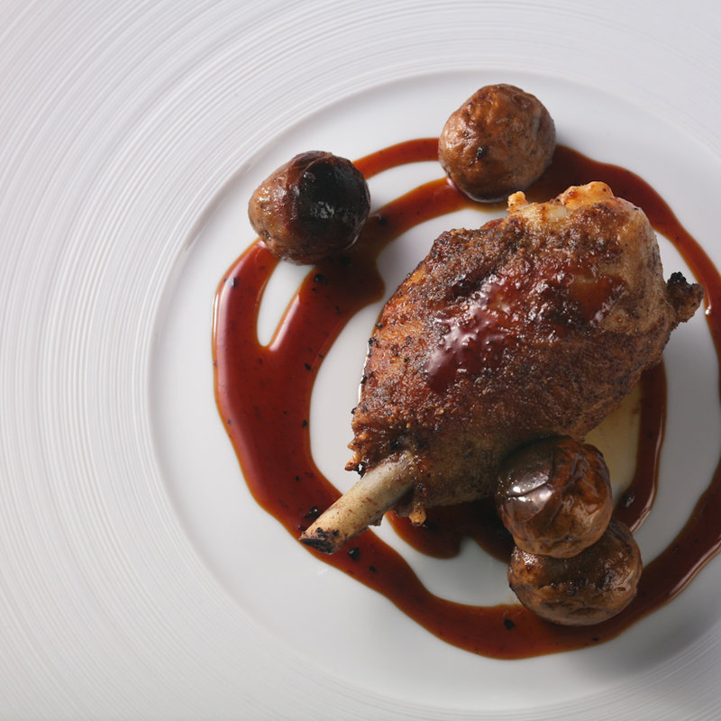 比内地鶏のグリル　マッシュルーム添え(エタンセール カワモト)