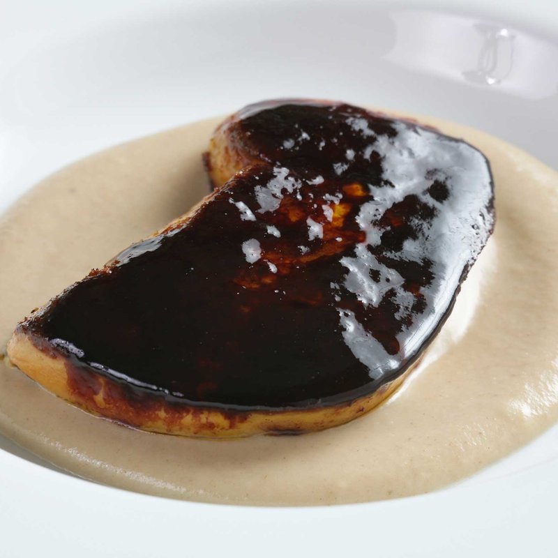 フォアグラのグリル　クリームソース(エタンセール カワモト)