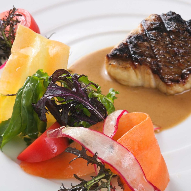 銀鱈のグリル(エタンセール カワモト)