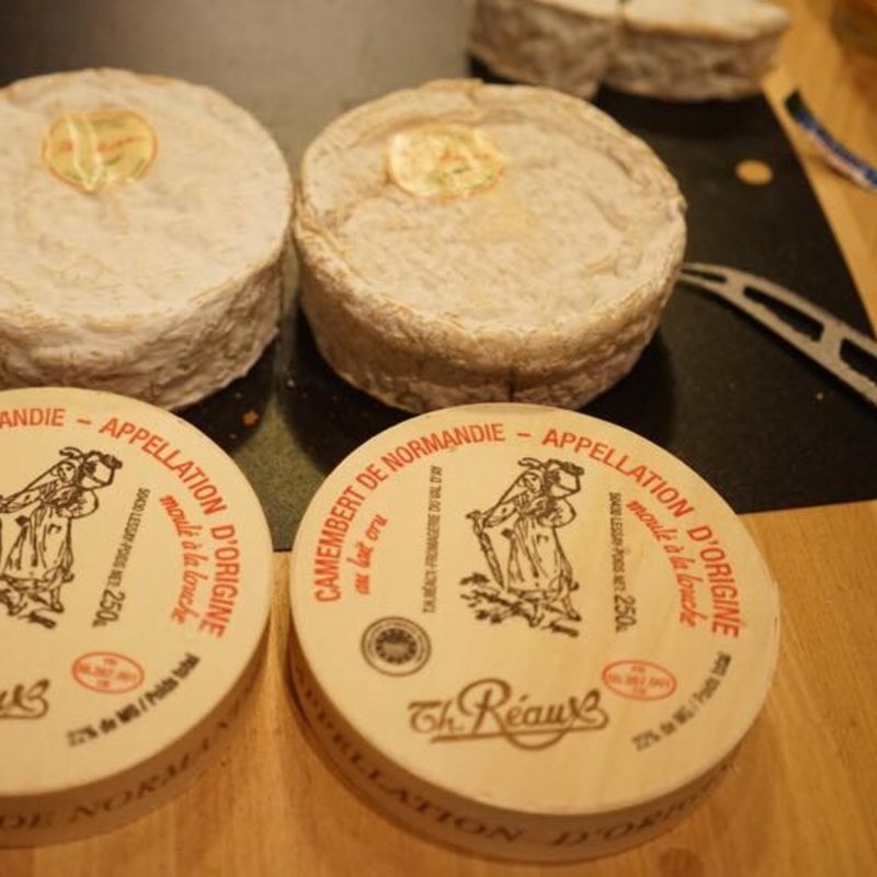 カマンベール・ド・ノルマンディ(フェルミエ 愛宕店)