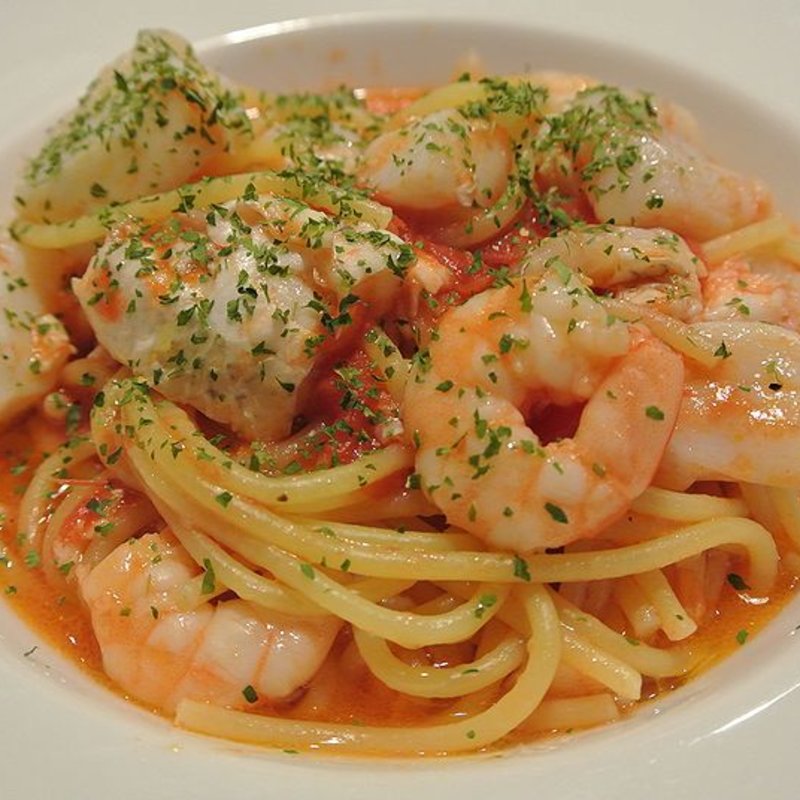 海の幸（海老・帆立・真鯛・紋甲イカ・タコ）のフレッシュトマトソース(とまと座)