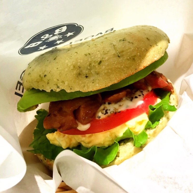 アボカドチキンエッグ(ベーグル&ベーグル エキュート赤羽店 （BAGEL&BAGEL）)