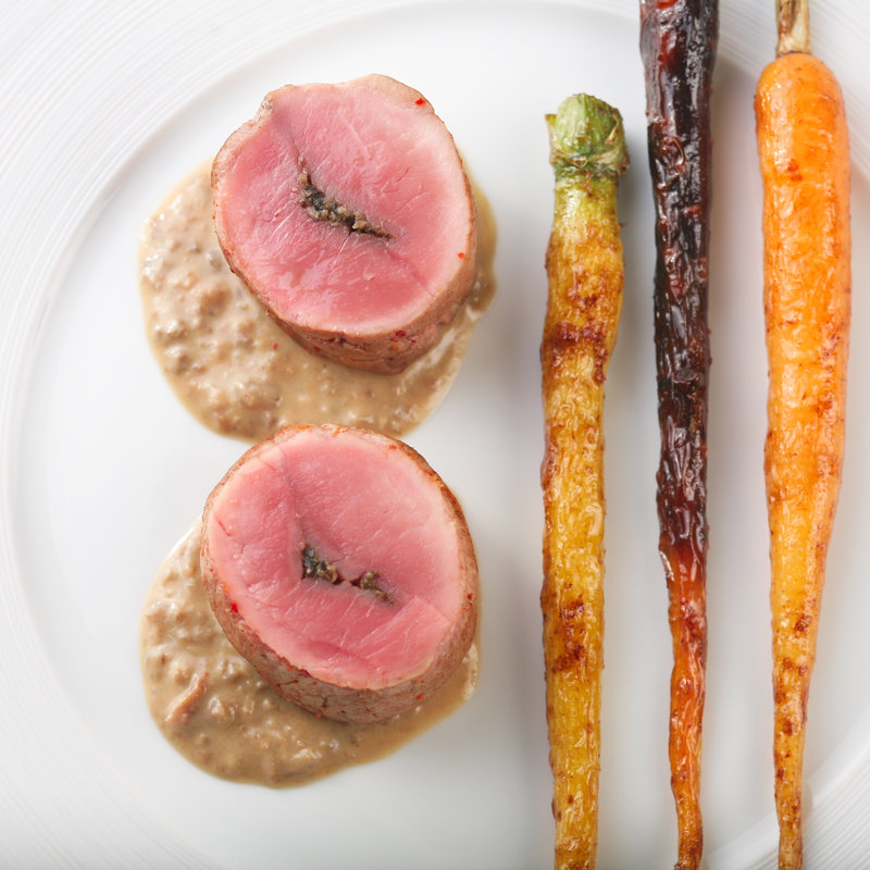 イベリコ豚のグリル　野菜添え(エタンセール カワモト)