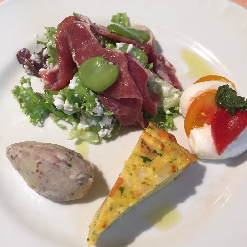 前菜(アッカ プント エッフェ)