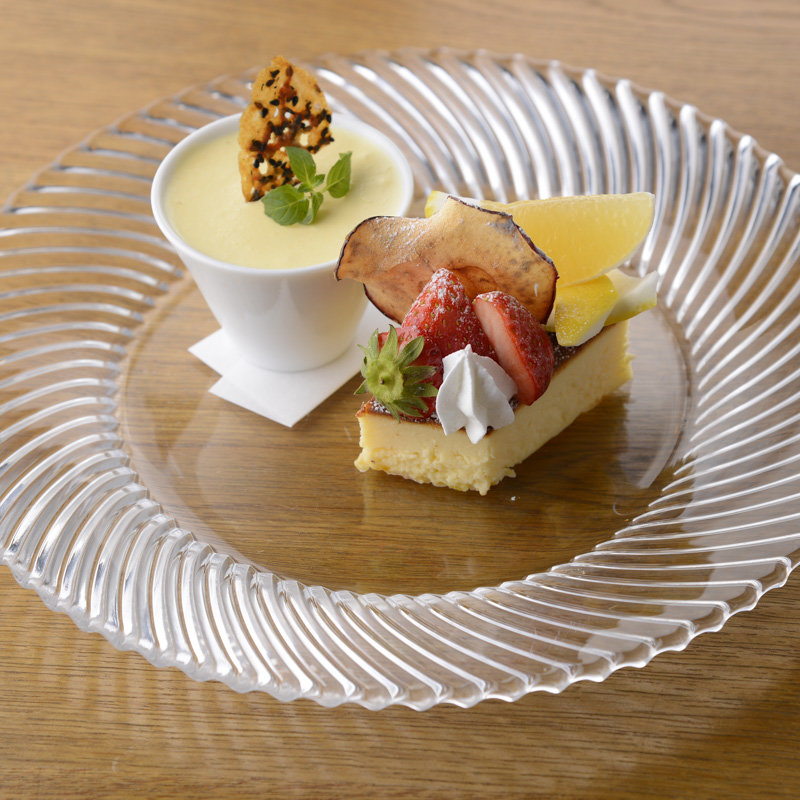 プリンとチーズケーキ(井ざわ )