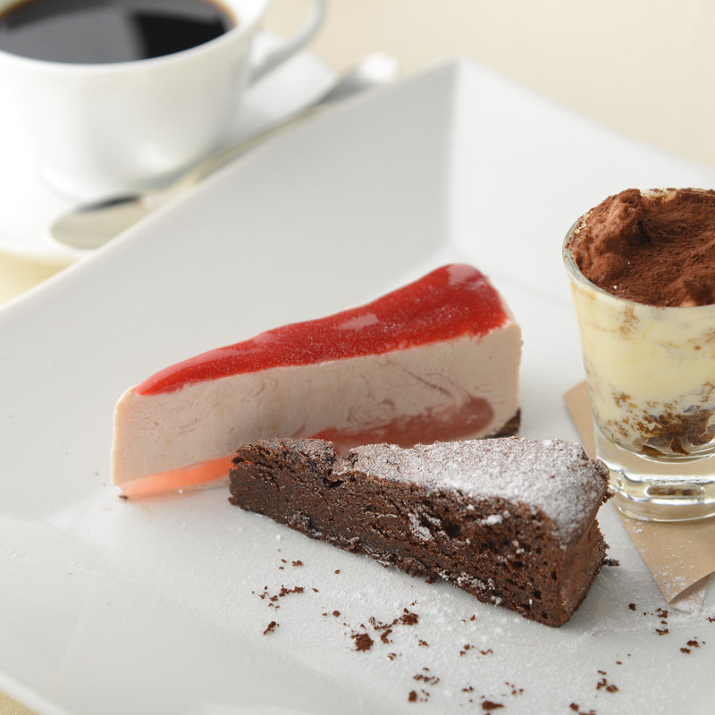 デザート盛り合わせ(Trattoria la Eterna（トラットリア・ラ・エテルナ）)