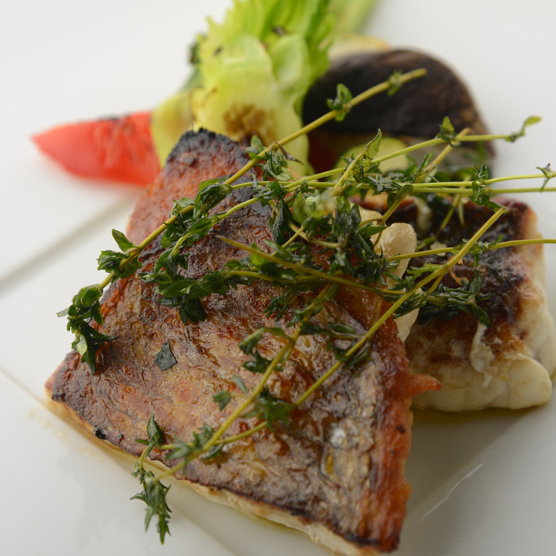 鶏肉と鰆のグリル(Trattoria la Eterna（トラットリア・ラ・エテルナ）)