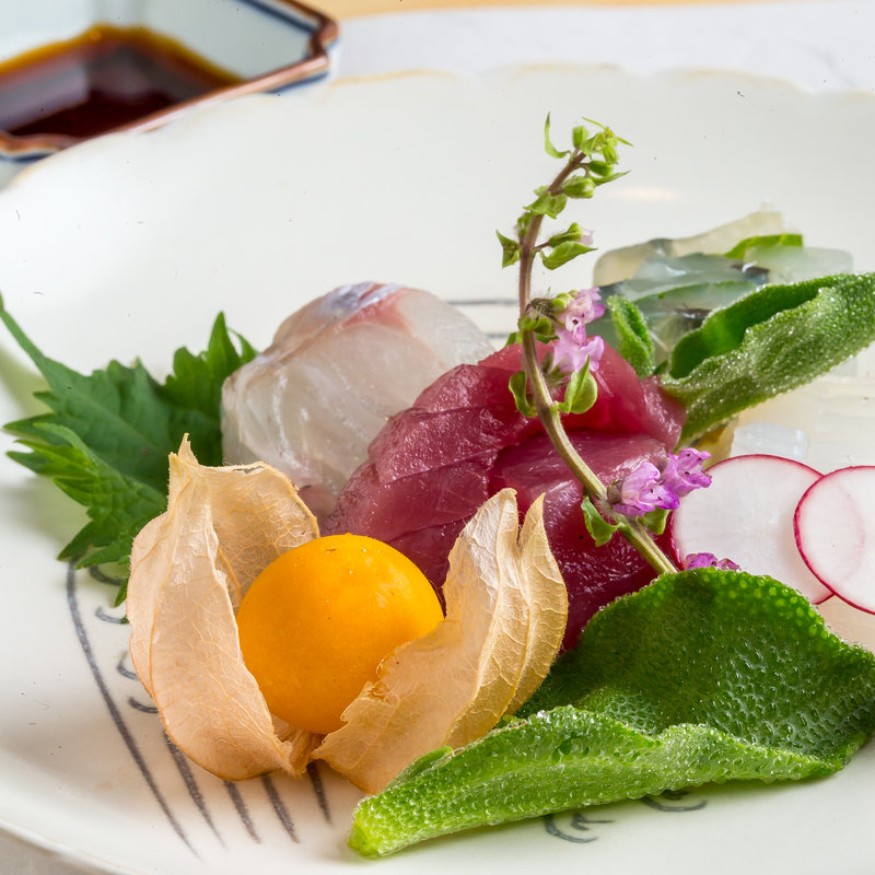 白身と赤身のお造り(かふく)