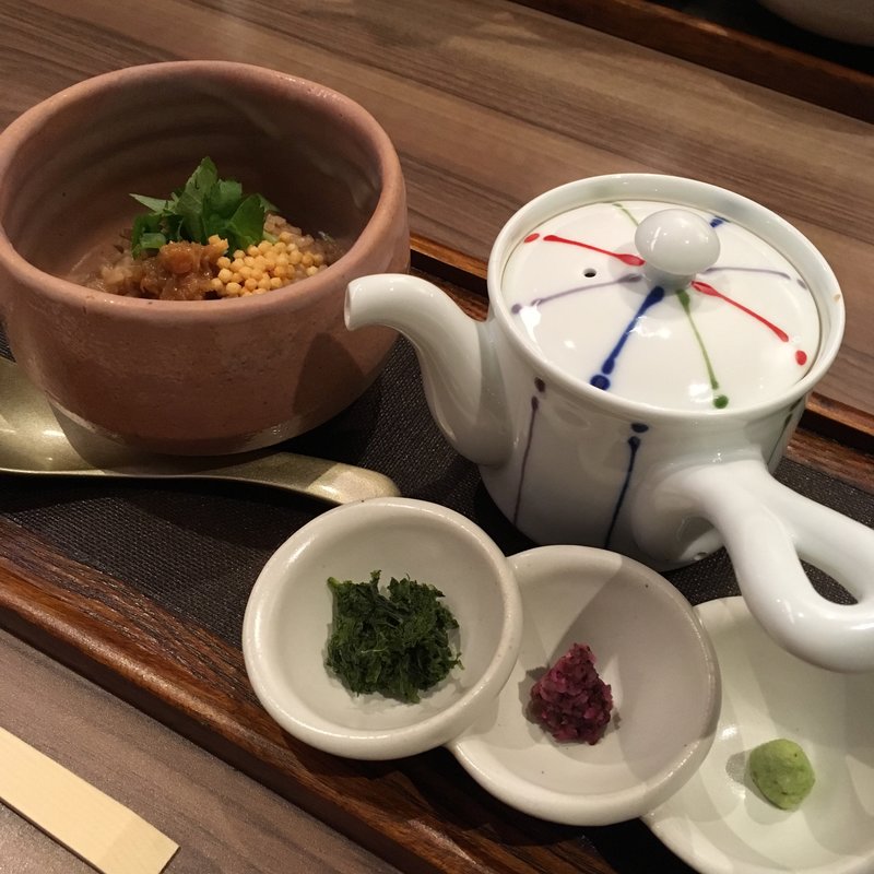 出汁が命の5種類のお茶漬け(GREEN TEA RESTAURANT 1899 OCHANOMIZU （グリーン ティー レストラン イチハチキュウキュウ）)