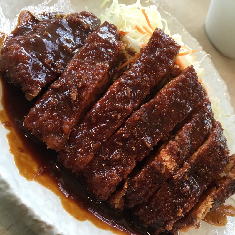 極上リブとんかつ(矢場とん 矢場町本店 （やばとん）)