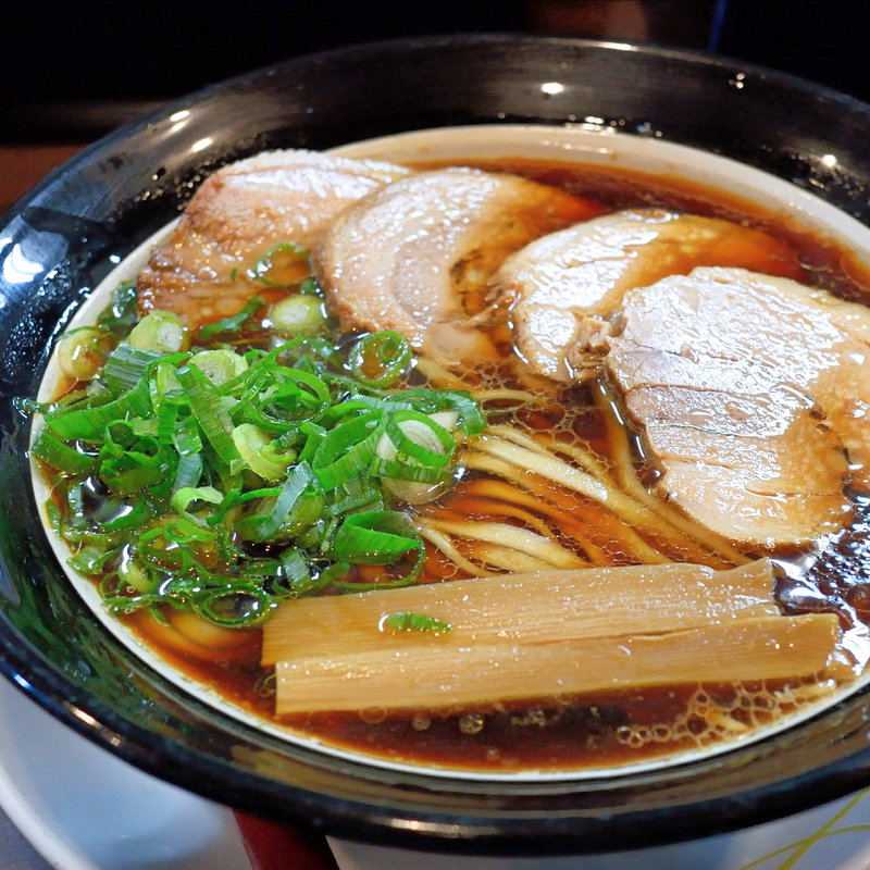 大阪ブラック+バラ肉チャーシュー3枚増し(金久右衛門 本店)