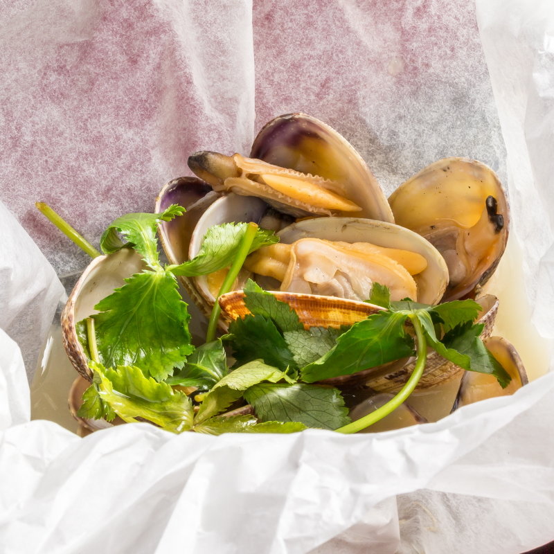 あさりの酒蒸し(鉄板kitchen　DAI （ダイ）)