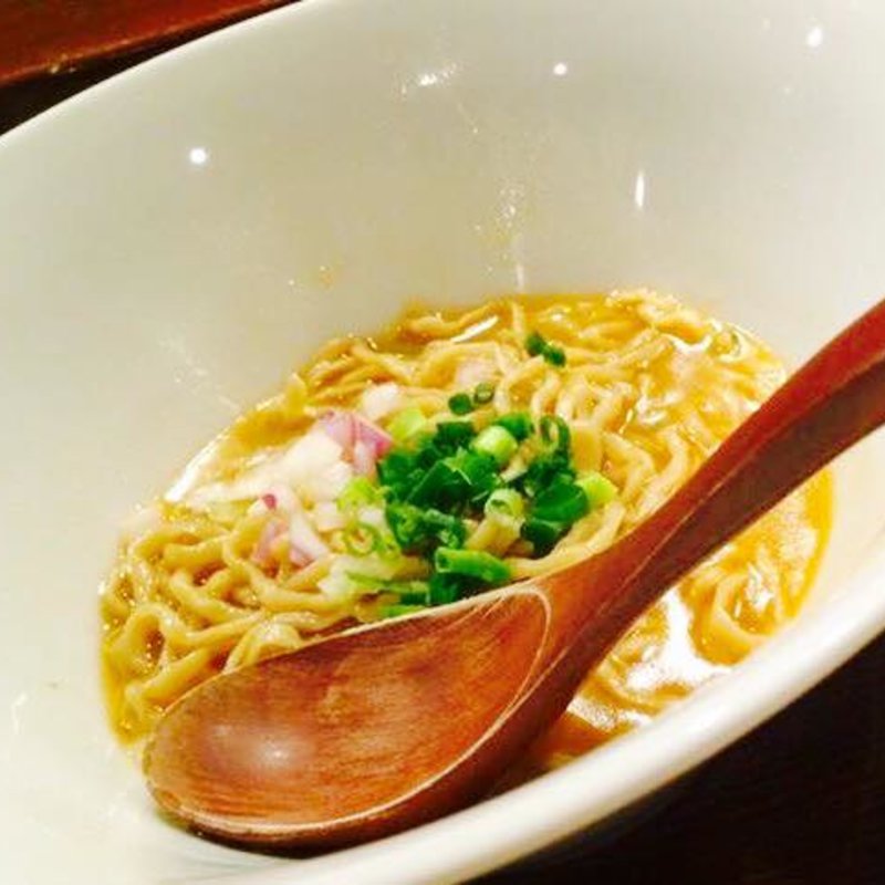 自家製ラーメン(YAKITORI燃 WEST)