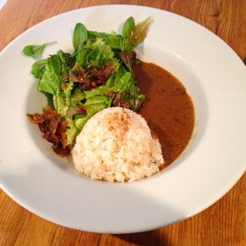 牛すじカレーランチ(ATELIER BEC)