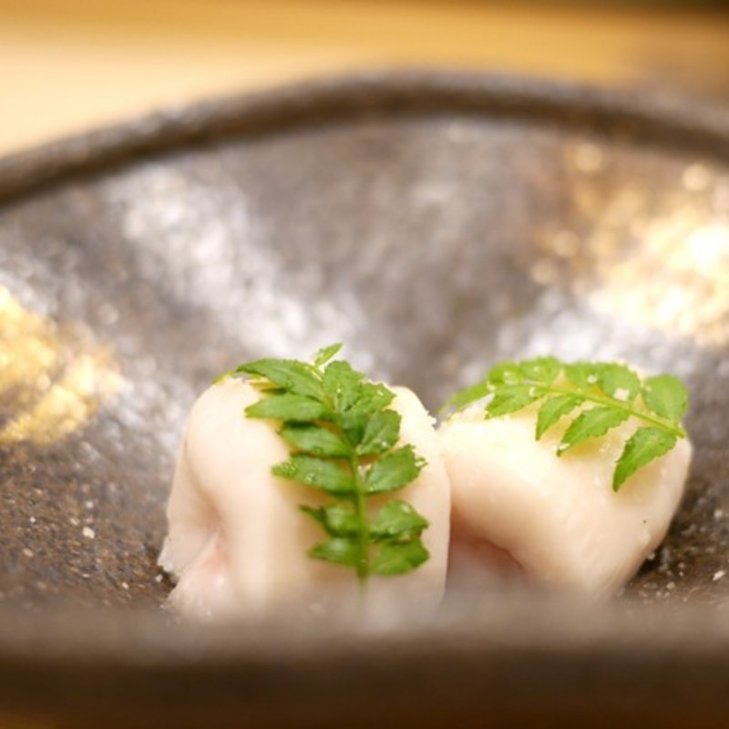 鯛の白子と木の芽(鮨 たかはし)