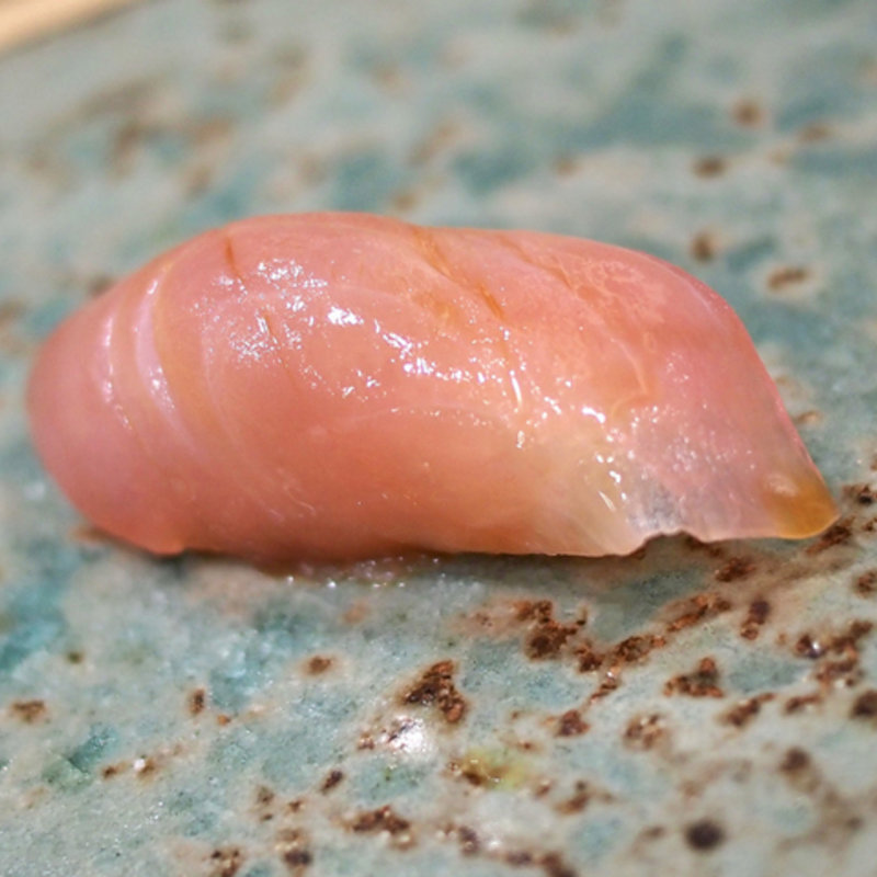 中トロの握り(鮨 たかはし)