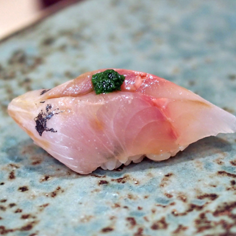 鯵の握り(鮨 たかはし)