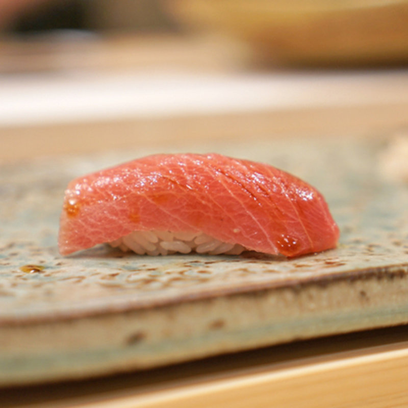 かまとろの握り(鮨 たかはし)