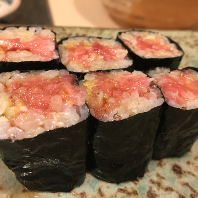 トロの巻物(鮨 たかはし)