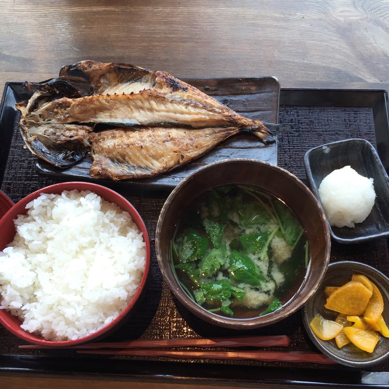 あじ開き定食(越後屋 亀丸)