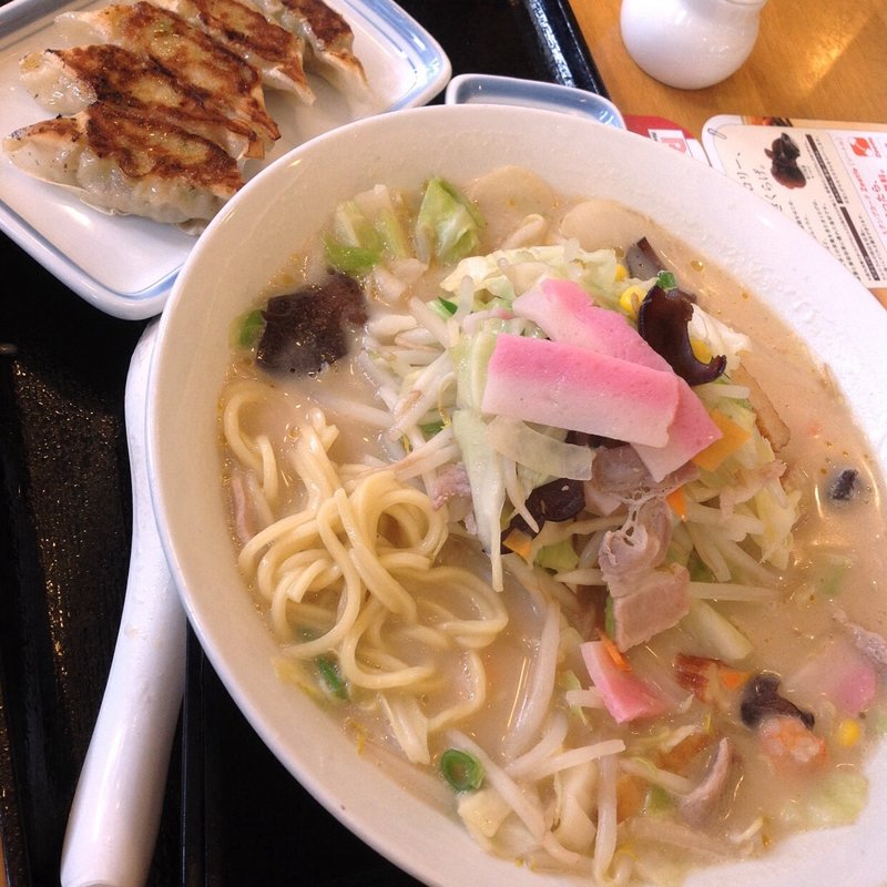 ランチ長崎チャンポン1.5アンドぎょうざ(リンガーハット 愛知春日井店)