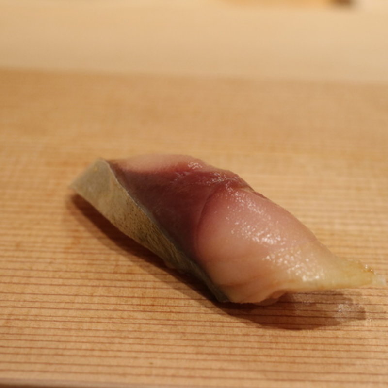 カンパチの握り(鮨 太一)