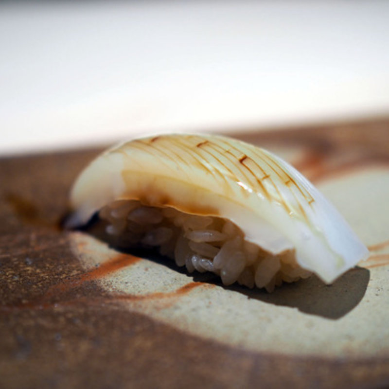 イカのタレ握り(鮨　銀座　おのでら)