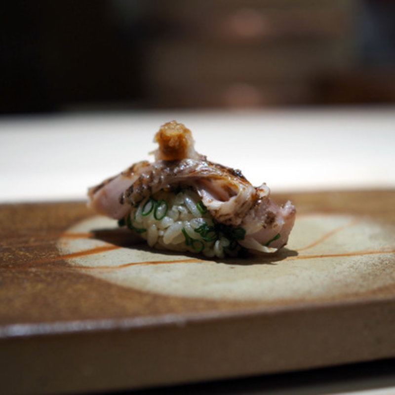 のどぐろ炙り (鮨　銀座　おのでら)