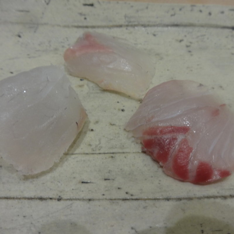 カンパチとヒラメのお造り(鮨ふじ田)