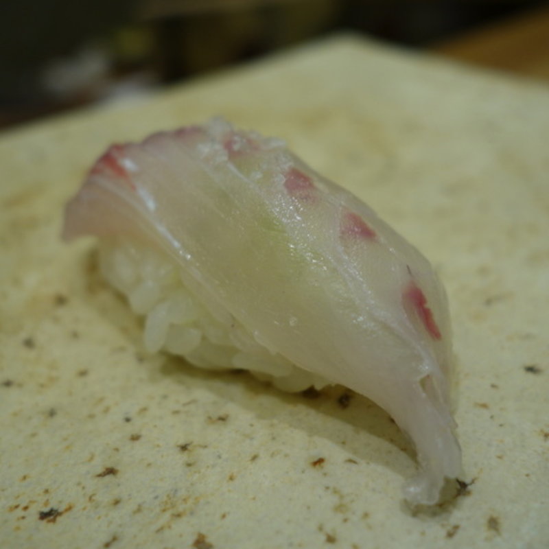 桜鯛の握り(鮨ふじ田)