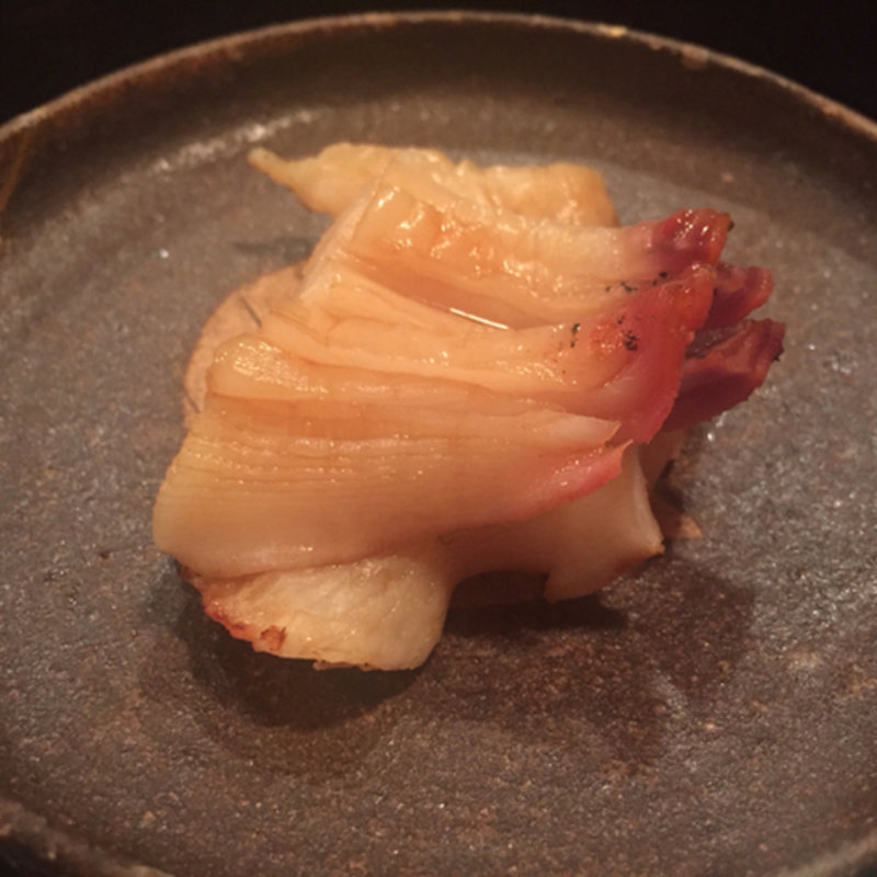 ホッキ貝の握り(すし処ととや)