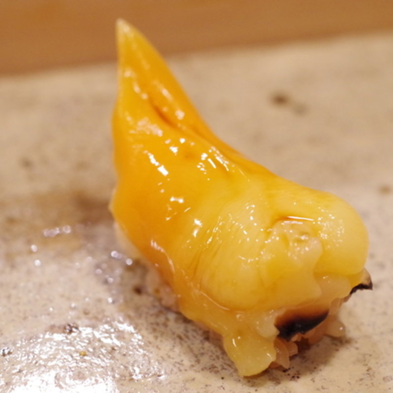 貝の握り(すし処ととや)