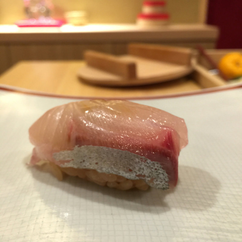 サバの握り(鈴木)