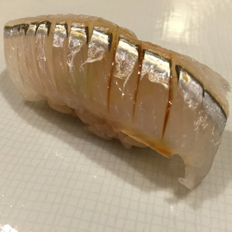 イサキの握り(鈴木)