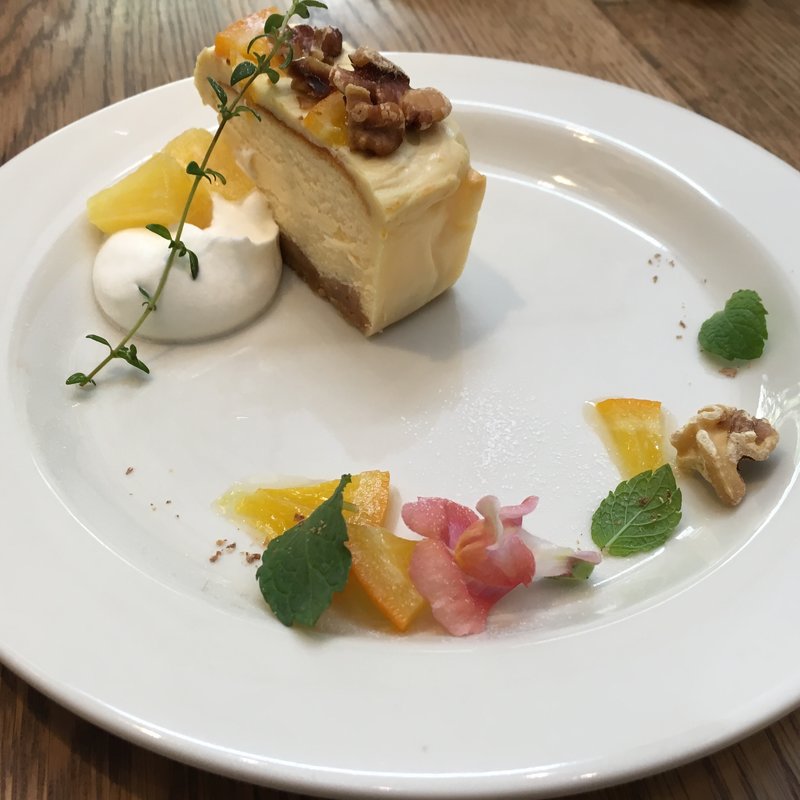 (スリーリトル バーズ カフェ （THREE LITTLE BIRDS CAFE）)