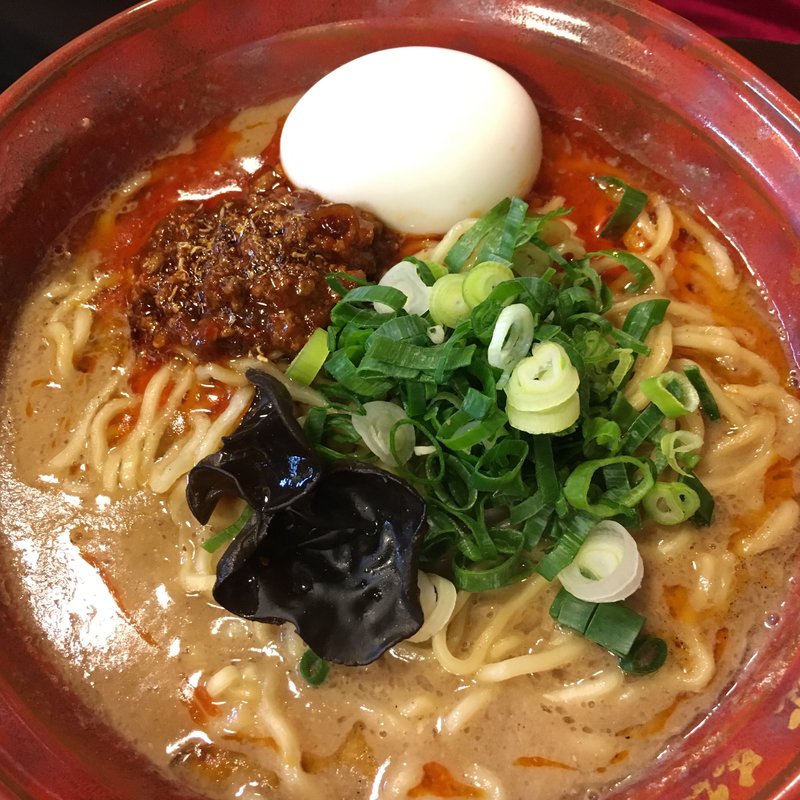 赤豚骨ラーメン(バカヤロー 龍麺房 )