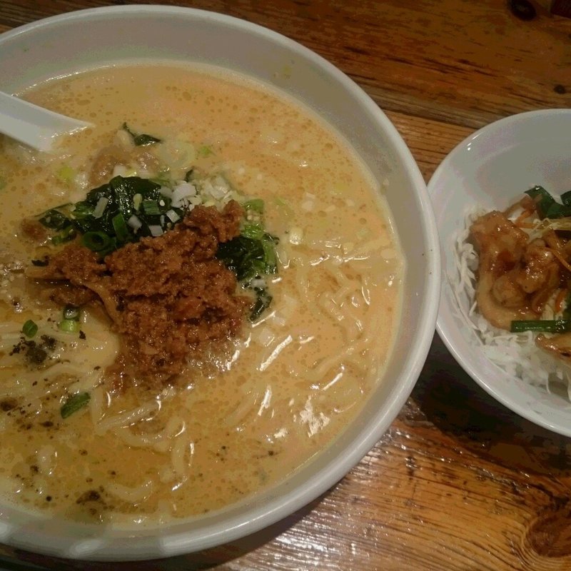 担々麺(麺飯食堂 なかじま)