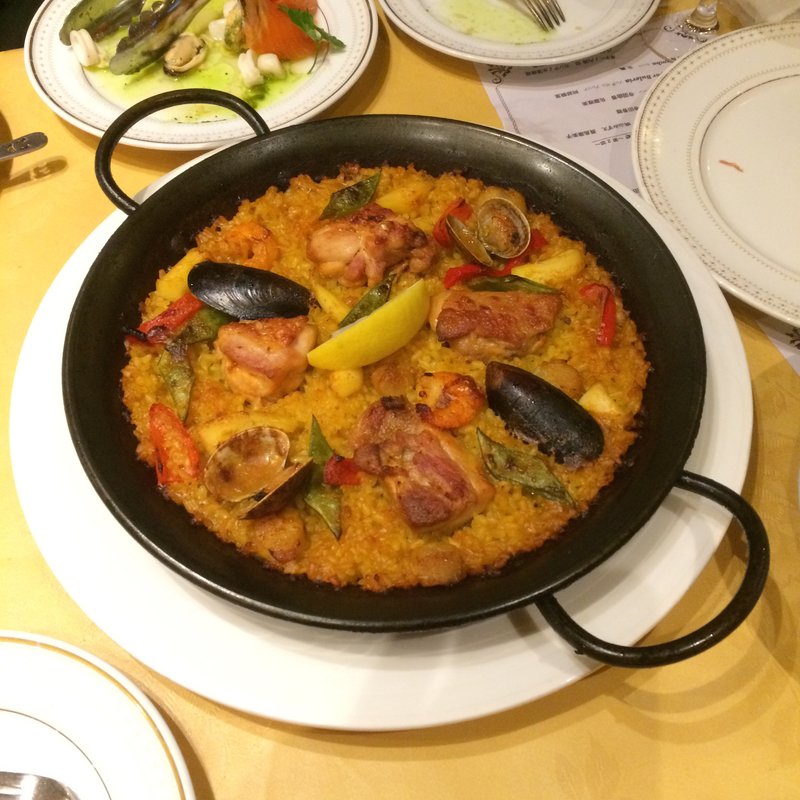 ミックスパエリア(アルハムブラ)