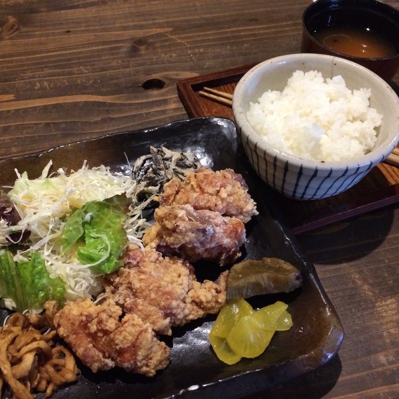 鶏の竜田揚げ定食(犬茶屋本舗/茶寮甘壺庵)