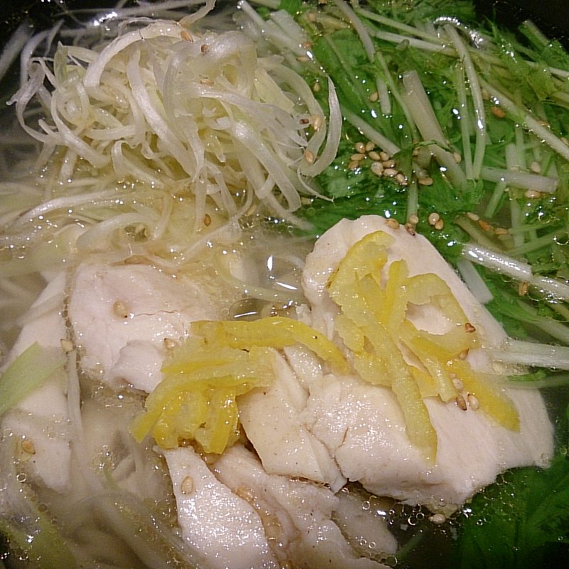 アッサリ鶏塩そば(京鼎樓小館(ジンディンロウショウカン) ららぽーと海老名店)