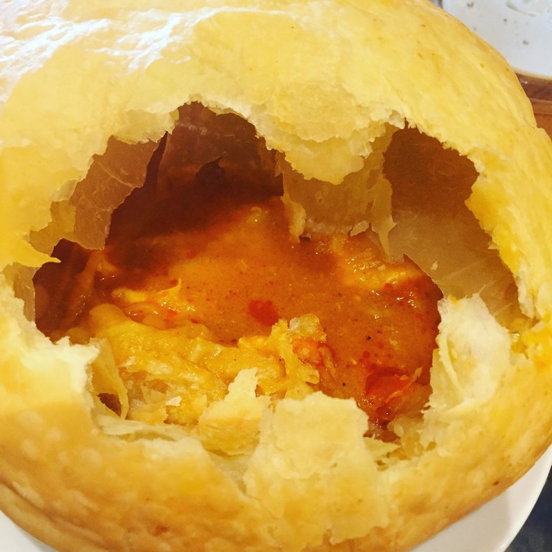 バターチキンカレーのパイ包み(ザ デック コーヒー&パイ （THE DECK COFFEE&PIE）)