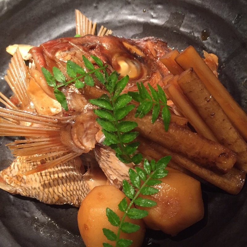 鯛のあら炊き(北新地 海味)