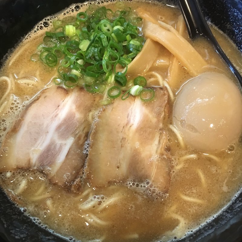 豚骨醤油魚介ラーメン(とんこつ屋 えにし )