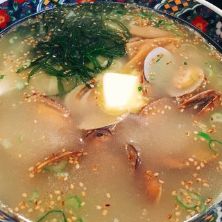 有楽町駅周辺で食べられるアサリラーメンランキング Sarah サラ