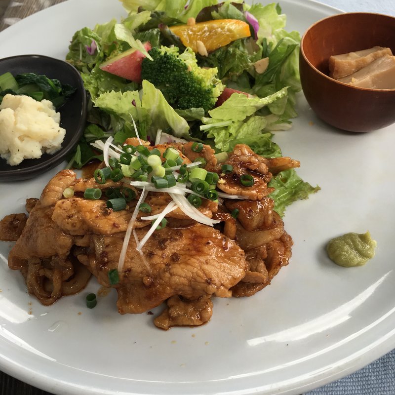 豚ロース定食(ティー・シゼン （t.shizen）)