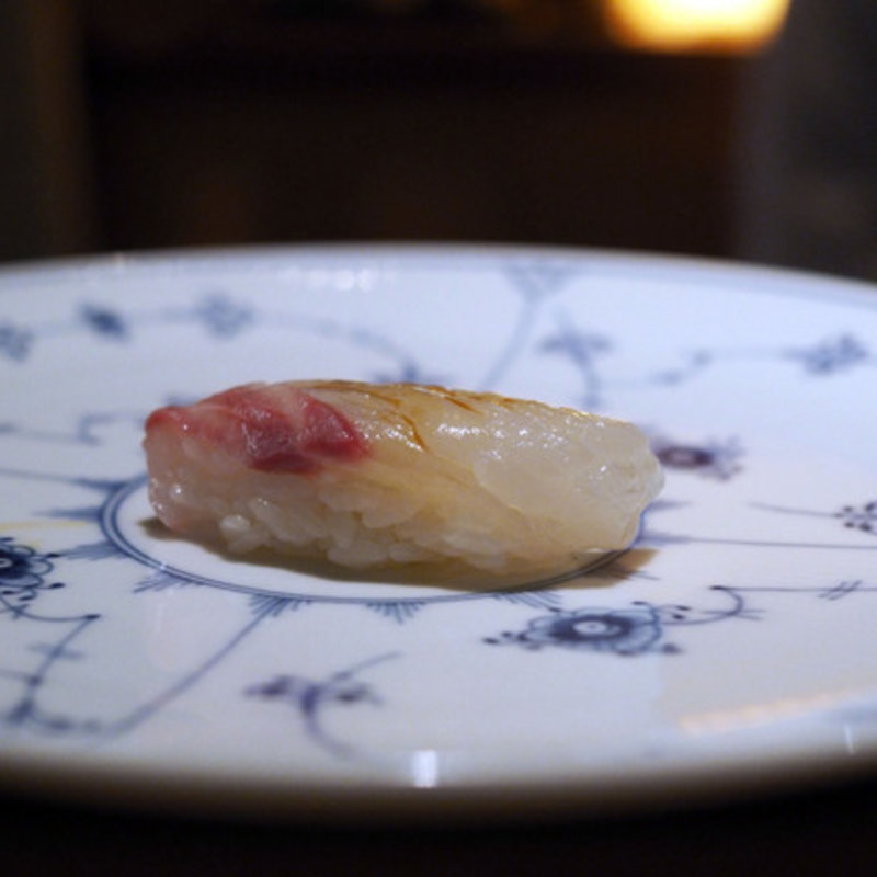 真鯛 (鮨なかむら （すしなかむら）)