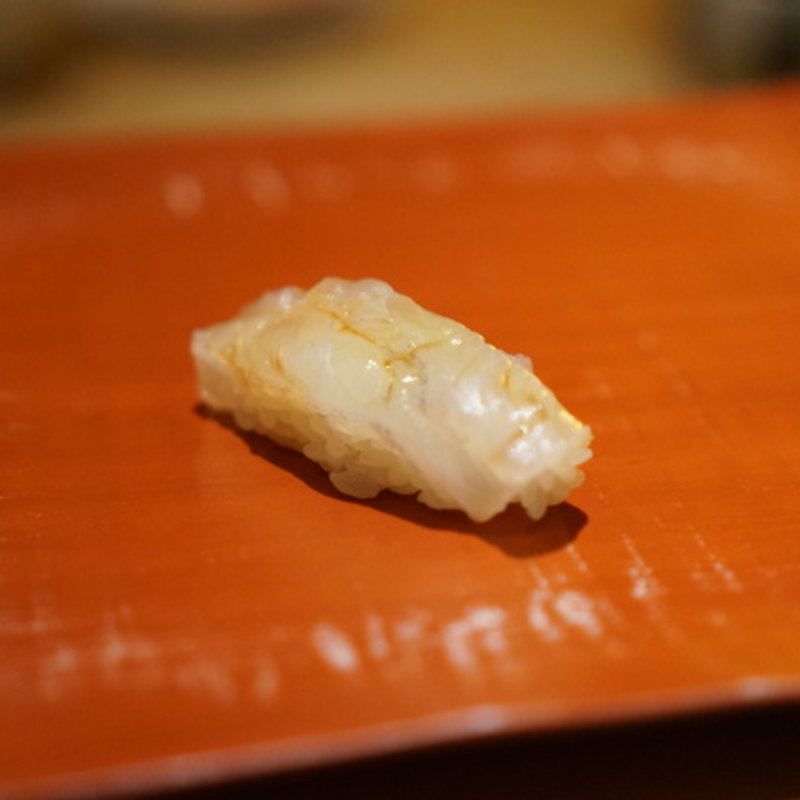 真子鰈(鮨なかむら （すしなかむら）)